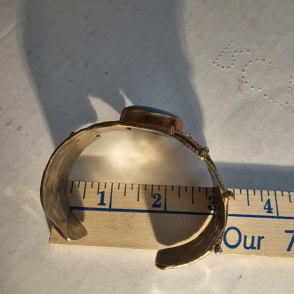 RARE Vintage Chalcedony Gemstone  Handmade Artisian Cuff Bracelet Hand-Hammered - Picture 2 of 9